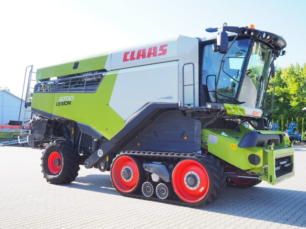 Claas Lexion 6700TT GPS + V770 - Combine harvester: picture 4 Claas Lexion 6700TT GPS + V770 - Combine harvester: picture 4