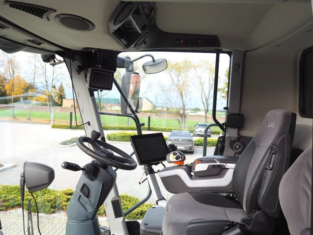 Claas Lexion 7500TT GPS + V930 - Combine harvester: picture 5 Claas Lexion 7500TT GPS + V930 - Combine harvester: picture 5
