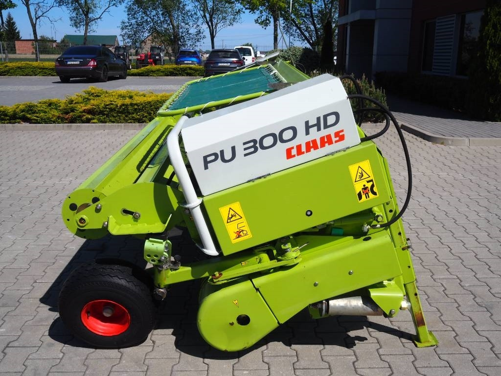 Claas PICK UP 300 HD - Forage harvester: picture 2 Claas PICK UP 300 HD - Forage harvester: picture 2