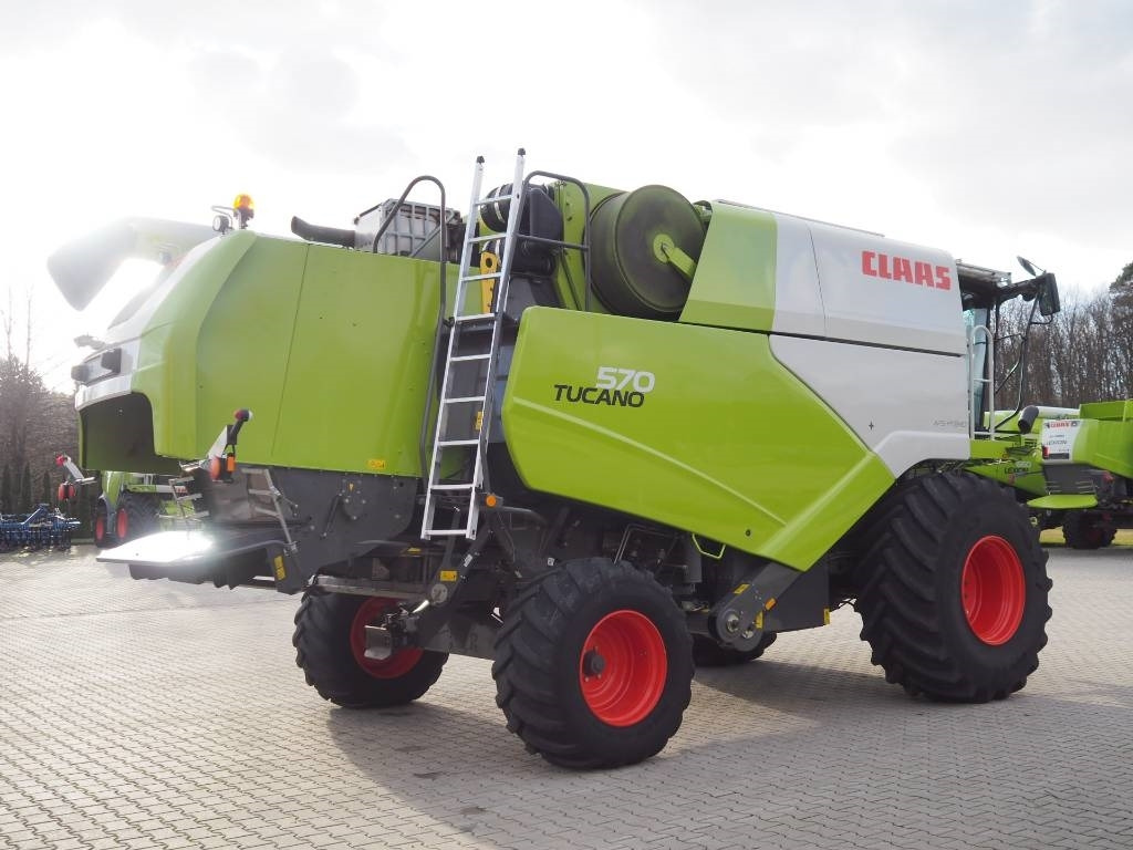Claas Tucano 570 GPS + V770 - Combine harvester: picture 3 Claas Tucano 570 GPS + V770 - Combine harvester: picture 3