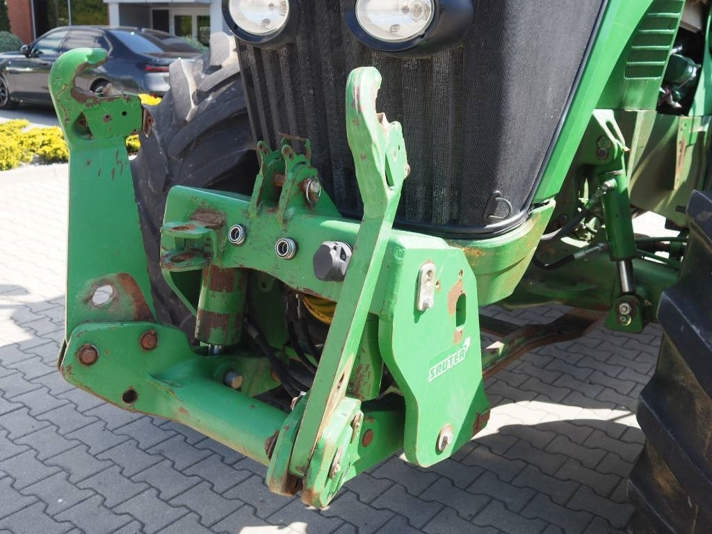 Farm tractor John Deere 7930: picture 11