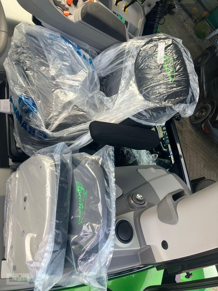 New Farm tractor Deutz-Fahr 6180 TTV 30 Jahre Edition: picture 13