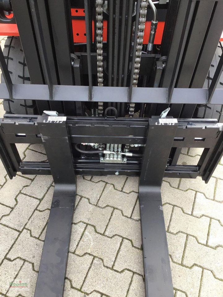 Electric forklift EP Equipment EFL253: picture 7
