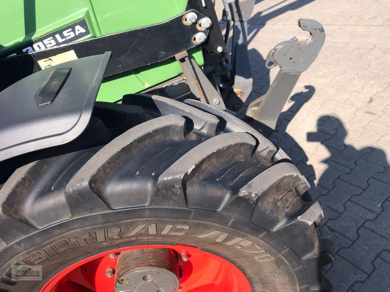 Fendt 305 LSA - Farm tractor: picture 5 Fendt 305 LSA - Farm tractor: picture 5