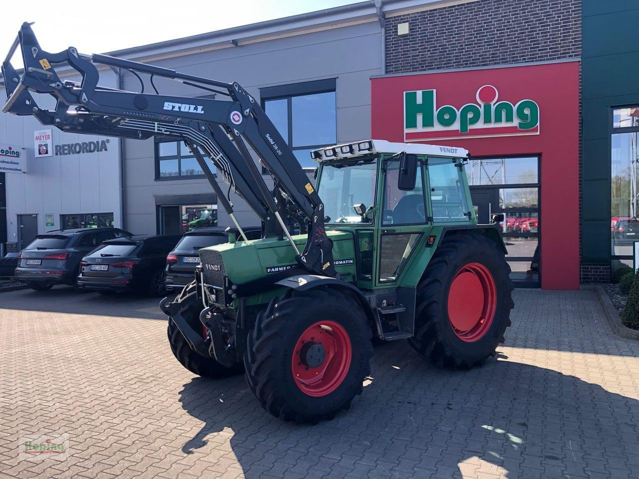 Fendt 305 LSA - Farm tractor: picture 1 Fendt 305 LSA - Farm tractor: picture 1