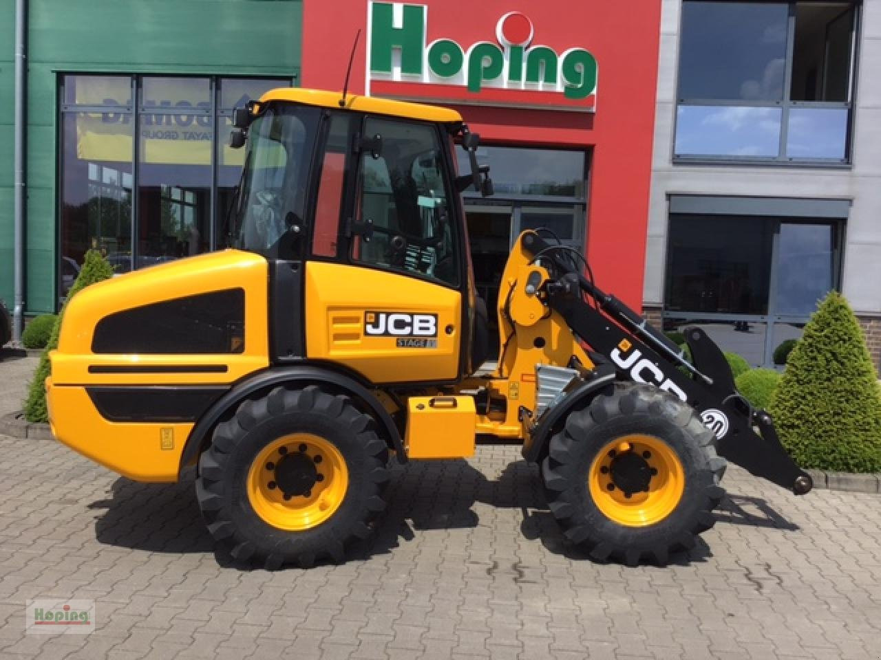 JCB 407 - Wheel loader: picture 1 JCB 407 - Wheel loader: picture 1