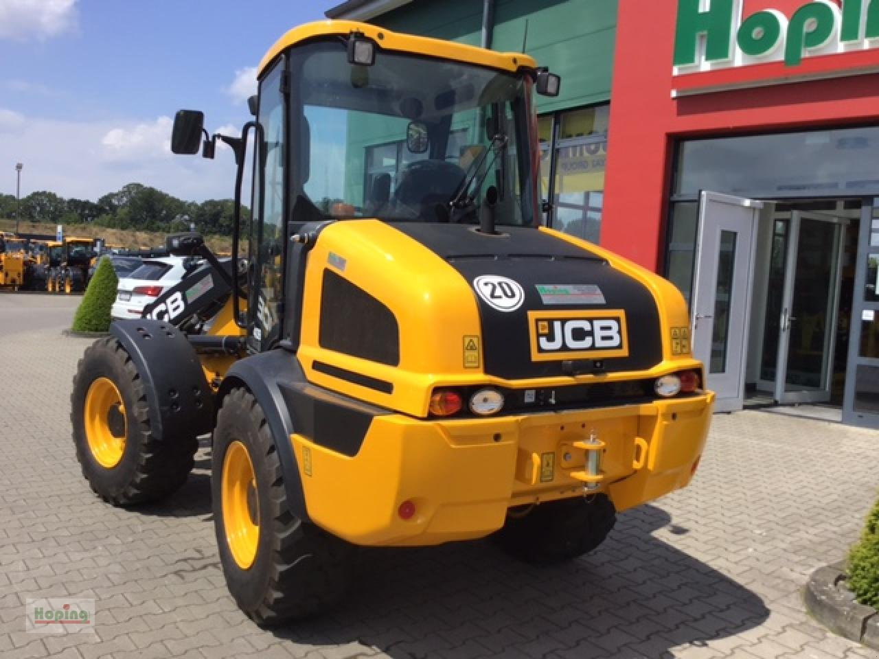 Wheel loader JCB 409: picture 7