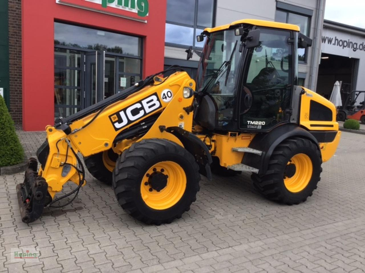 JCB TM 220 - Wheel loader: picture 2 JCB TM 220 - Wheel loader: picture 2