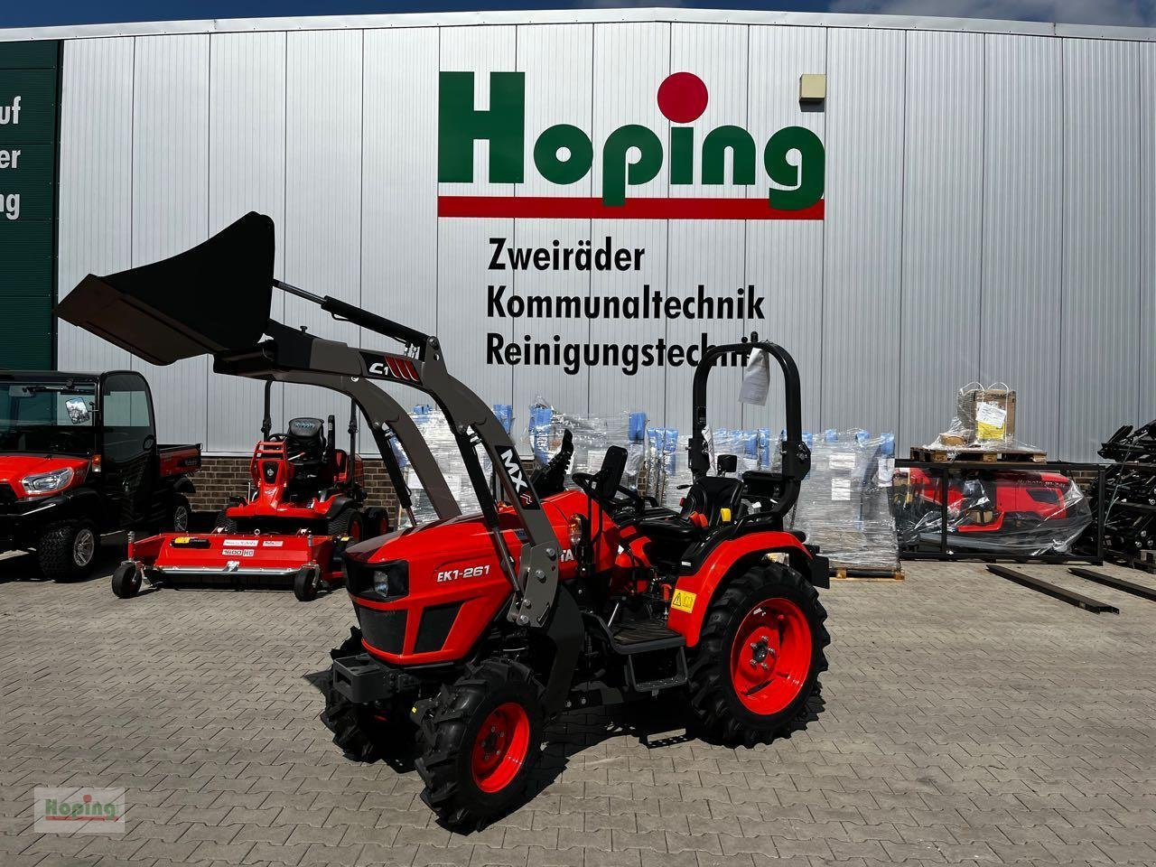 Kubota EK1-261 - Municipal tractor: picture 1 Kubota EK1-261 - Municipal tractor: picture 1