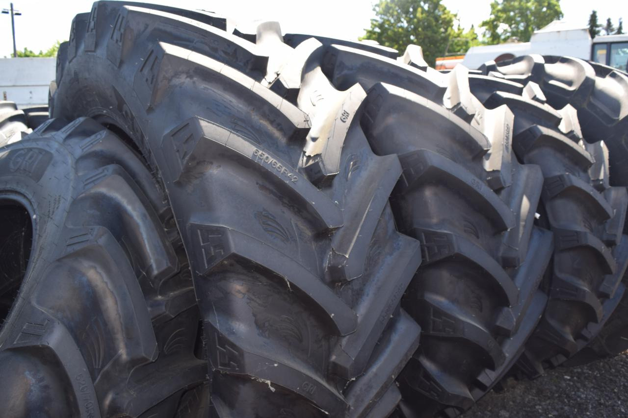 650/65R42 *GRI* - Tire: picture 2 650/65R42 *GRI* - Tire: picture 2