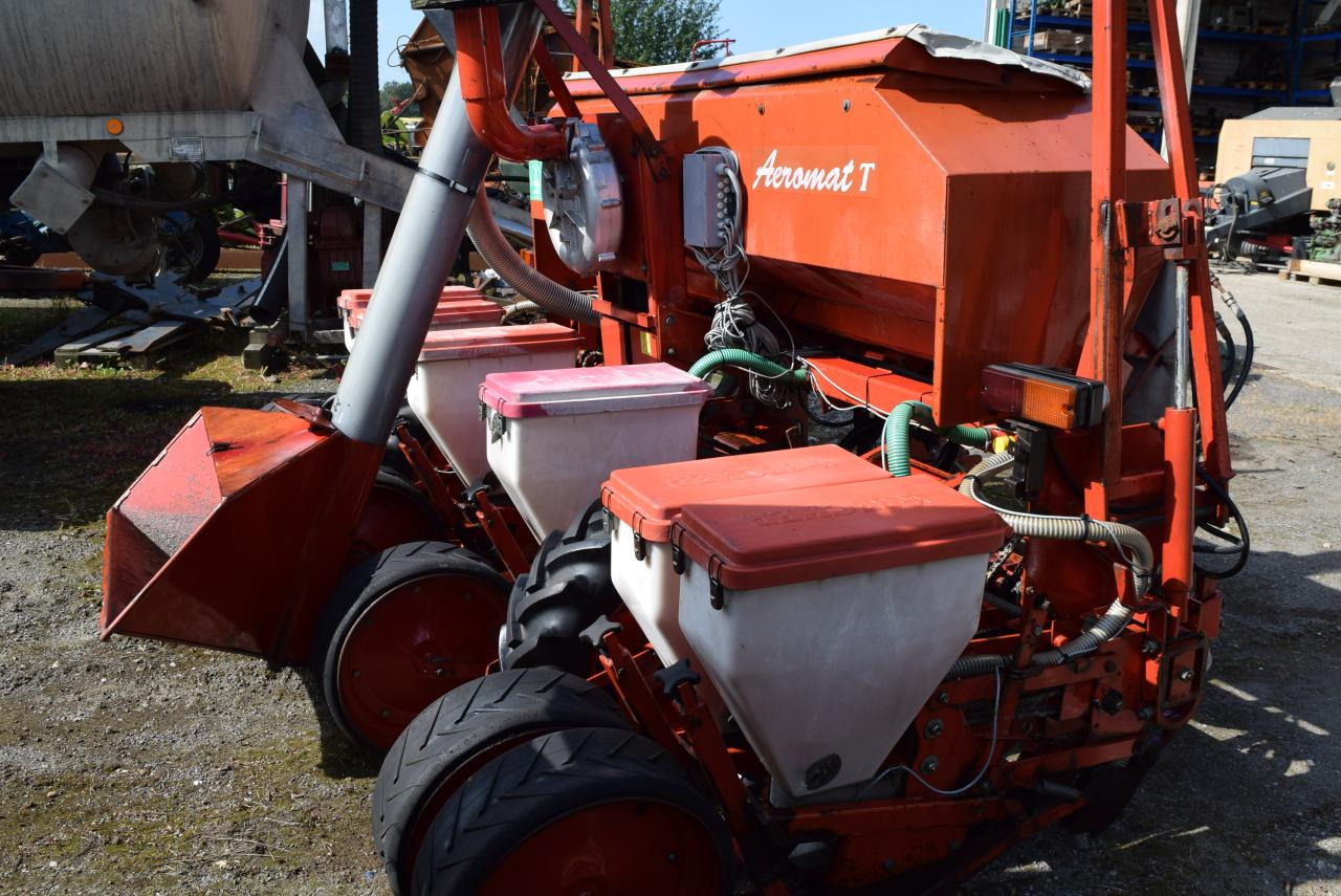 Becker AEROMAT T6Z - Precision sowing machine: picture 2 Becker AEROMAT T6Z - Precision sowing machine: picture 2