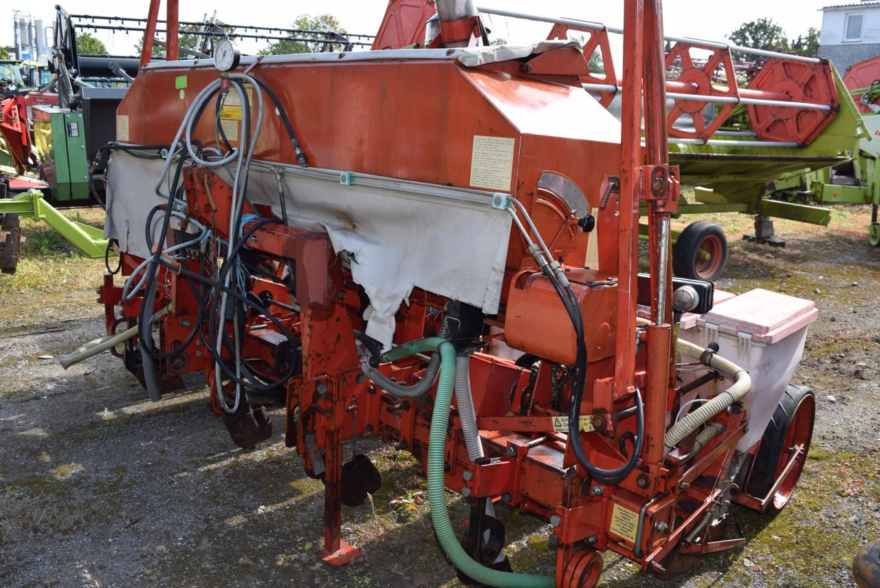 Becker AEROMAT T6Z - Precision sowing machine: picture 5 Becker AEROMAT T6Z - Precision sowing machine: picture 5