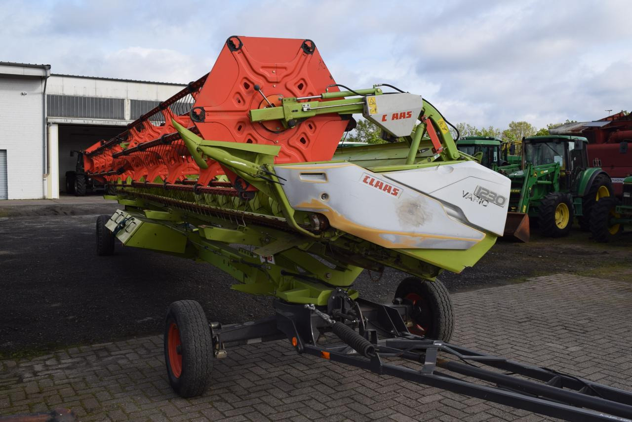 CLAAS V 1230 Vario *Schneidwerk* - Grain header: picture 1 CLAAS V 1230 Vario *Schneidwerk* - Grain header: picture 1