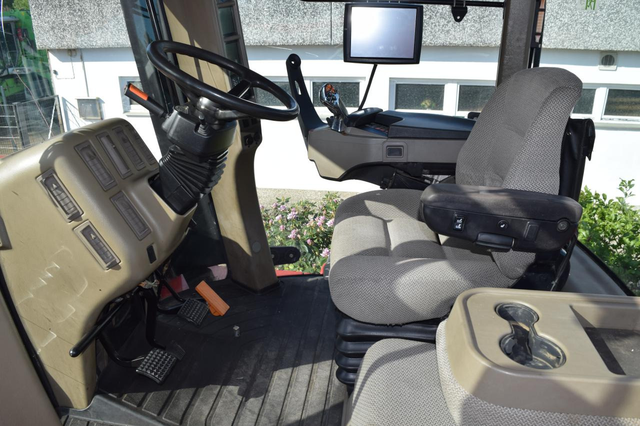 Tracked tractor Case-IH Quadtrac 600: picture 8