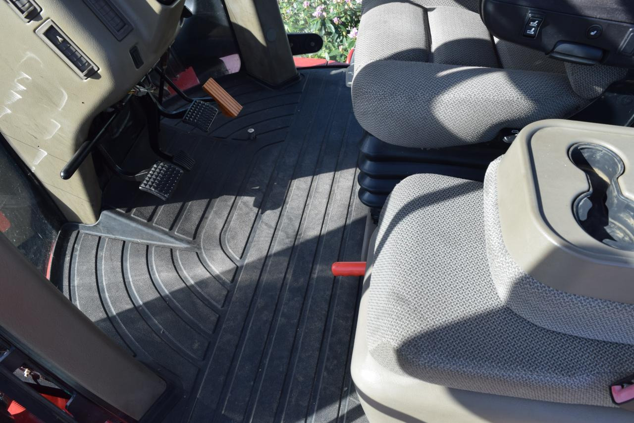 Tracked tractor Case-IH Quadtrac 600: picture 10