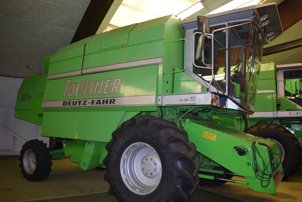 Deutz-Fahr 4075 H TopLiner - Combine harvester: picture 1 Deutz-Fahr 4075 H TopLiner - Combine harvester: picture 1