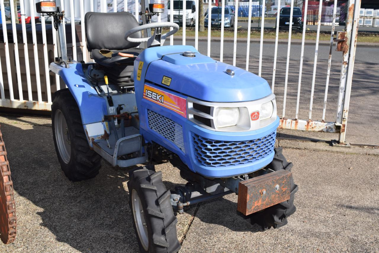 Iseki TM 3160 - Straddle tractor: picture 1 Iseki TM 3160 - Straddle tractor: picture 1