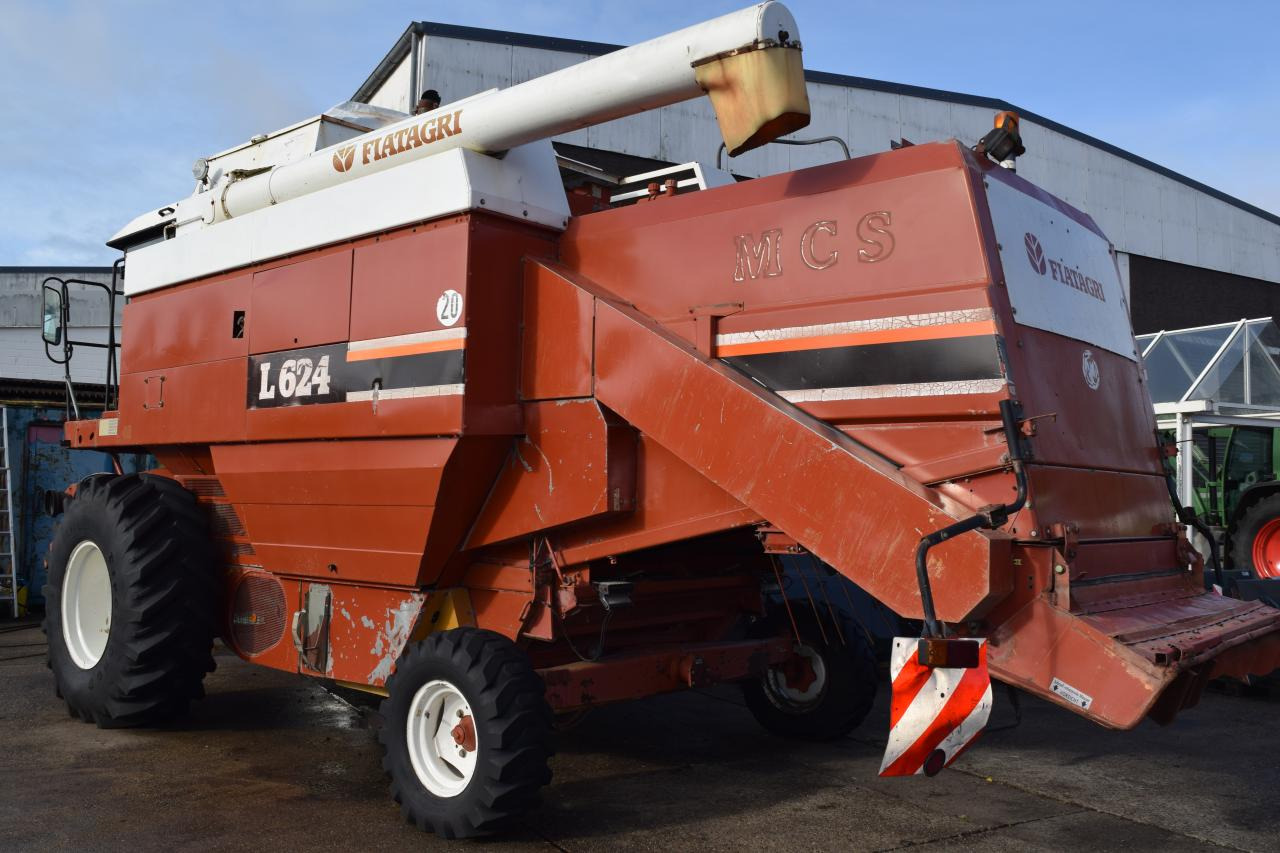 Laverda L624 - Combine harvester: picture 5 Laverda L624 - Combine harvester: picture 5