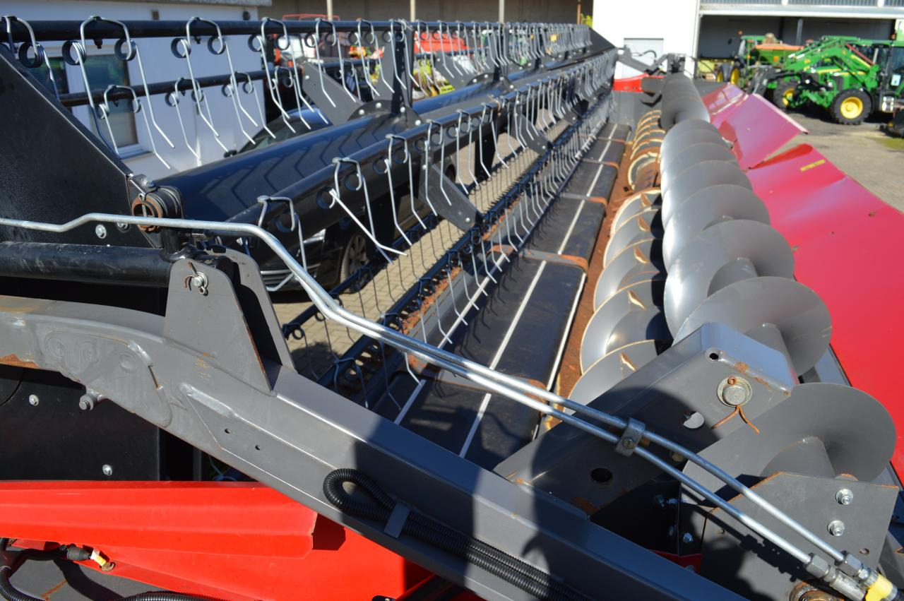 Grain header Massey Ferguson MF 7030 *Schneidwerk*: picture 6