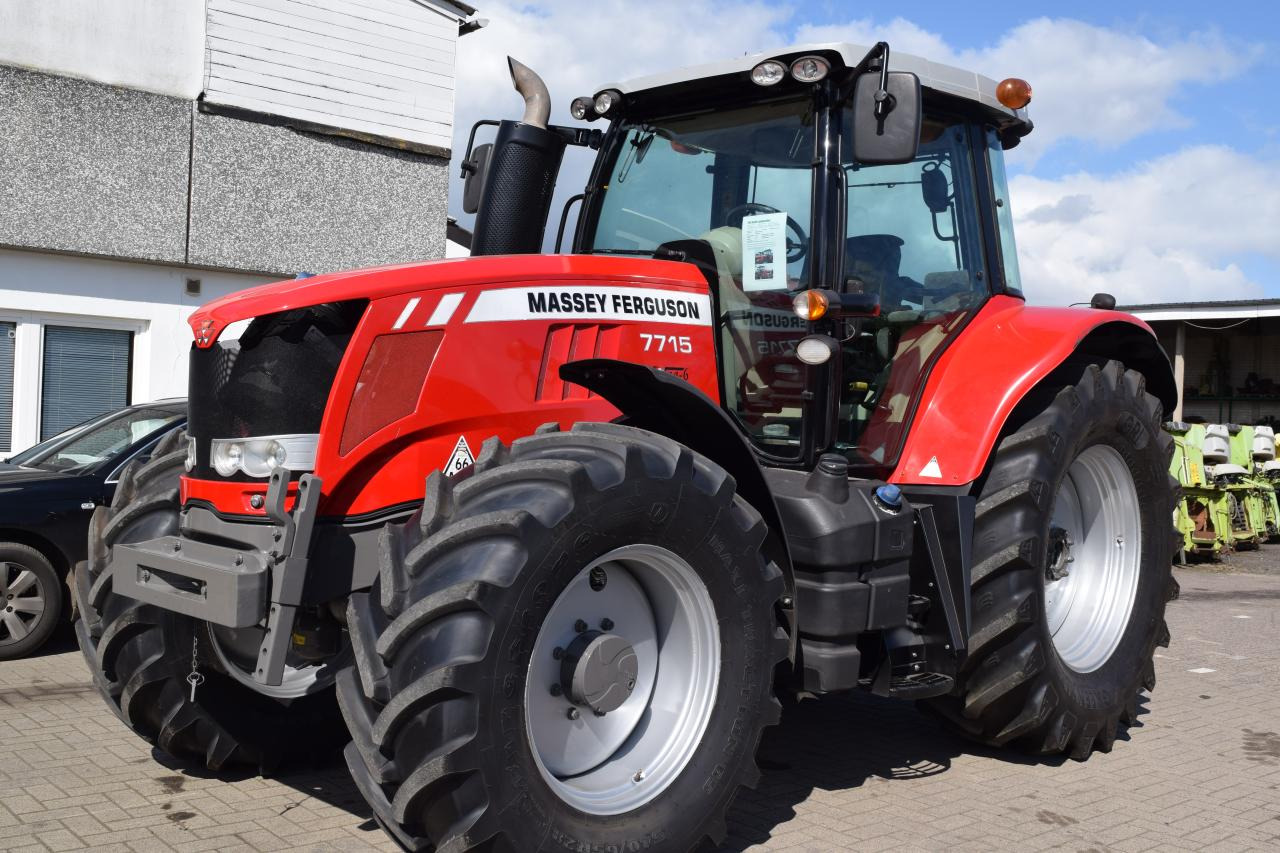 Massey Ferguson MF 7715 Dyna-6 - Farm tractor: picture 2 Massey Ferguson MF 7715 Dyna-6 - Farm tractor: picture 2
