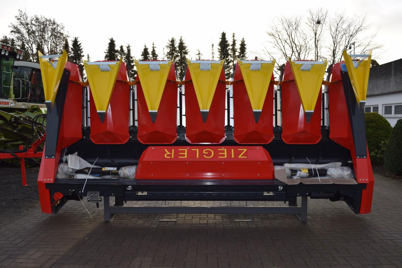Ziegler Champion 6S ProDrive - Corn header: picture 2 Ziegler Champion 6S ProDrive - Corn header: picture 2