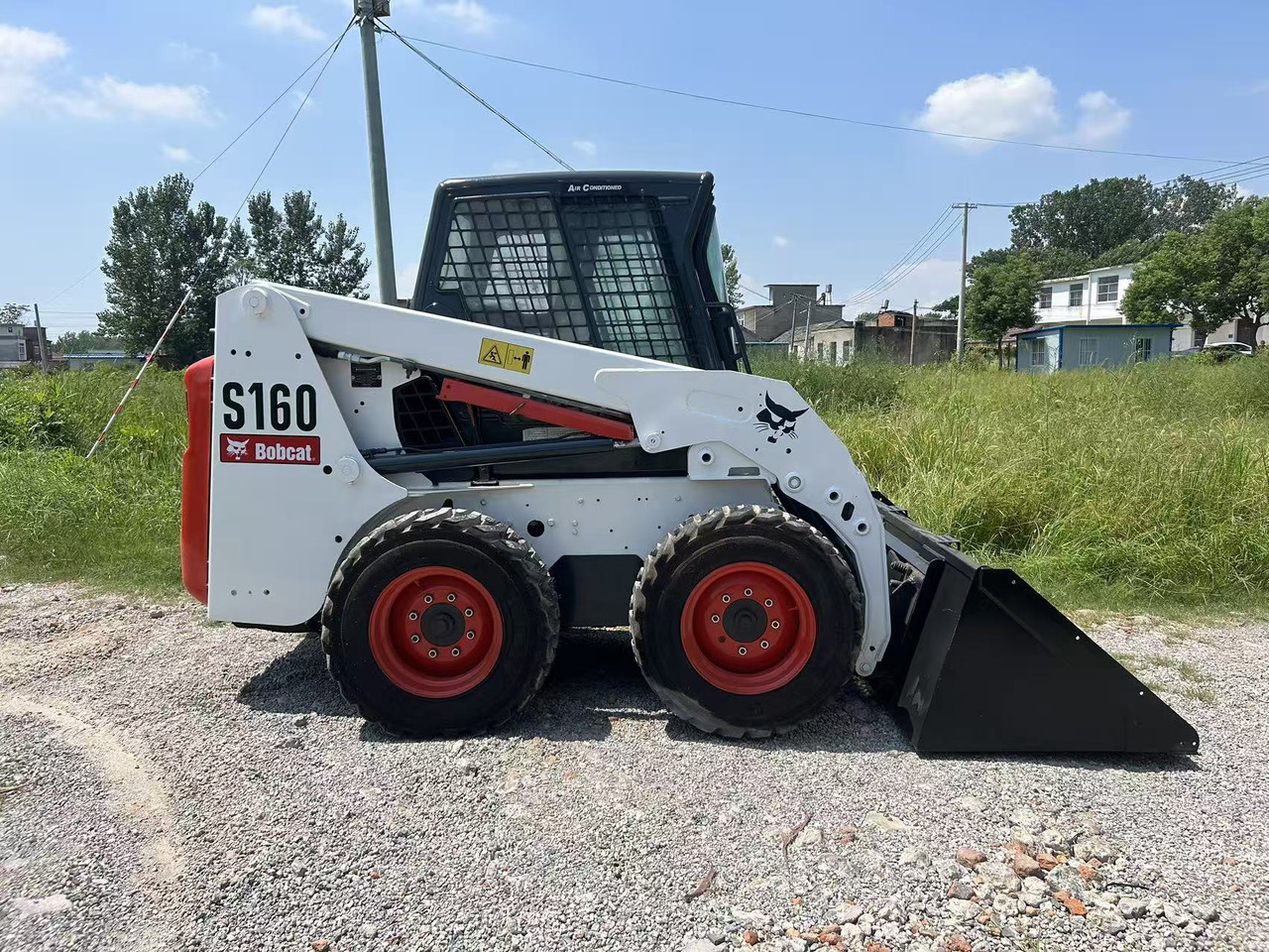 BOBCAT S160 - Skid steer loader: picture 1 BOBCAT S160 - Skid steer loader: picture 1
