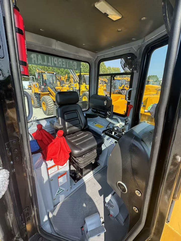 Bulldozer CATERPILLAR D6G: picture 8
