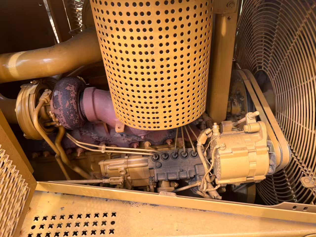 CATERPILLAR D6R - Bulldozer: picture 5 CATERPILLAR D6R - Bulldozer: picture 5