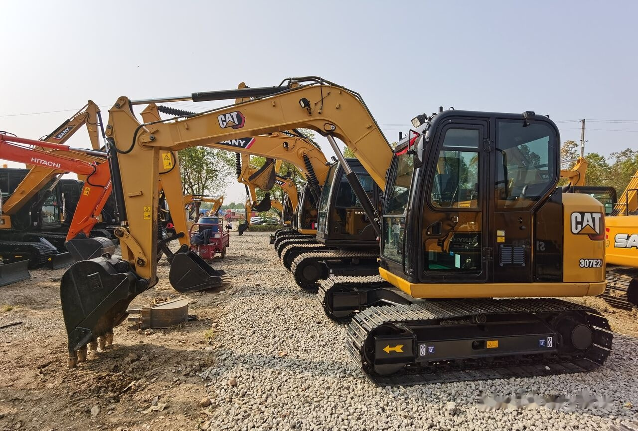 Mini excavator Caterpillar 307E2: picture 8