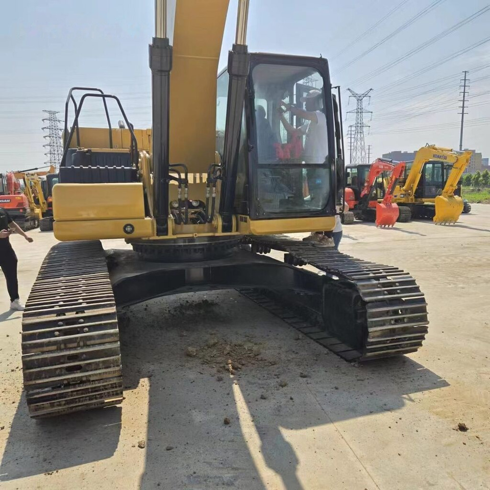 Crawler excavator Caterpillar 330GC: picture 9