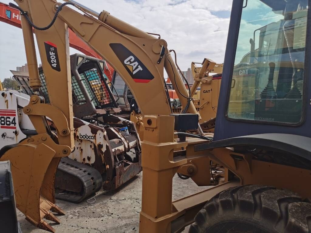Caterpillar 420F - Backhoe loader: picture 2 Caterpillar 420F - Backhoe loader: picture 2