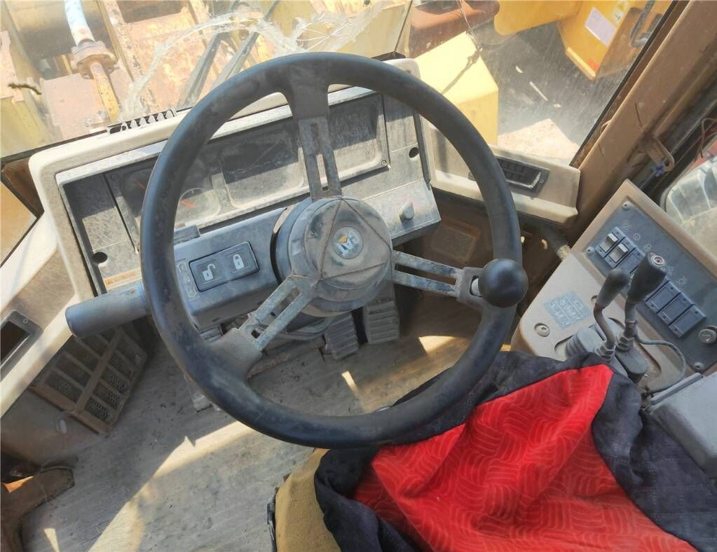 Caterpillar 950 F leasing Caterpillar 950 F: picture 9 Caterpillar 950 F leasing Caterpillar 950 F: picture 9