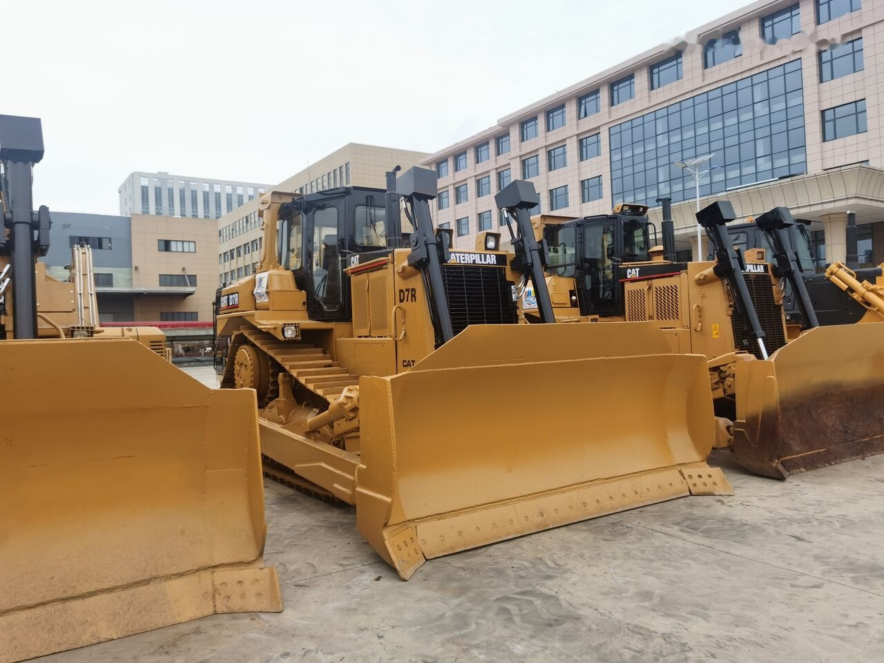 Bulldozer Caterpillar D7R: picture 6 Bulldozer Caterpillar D7R: picture 6