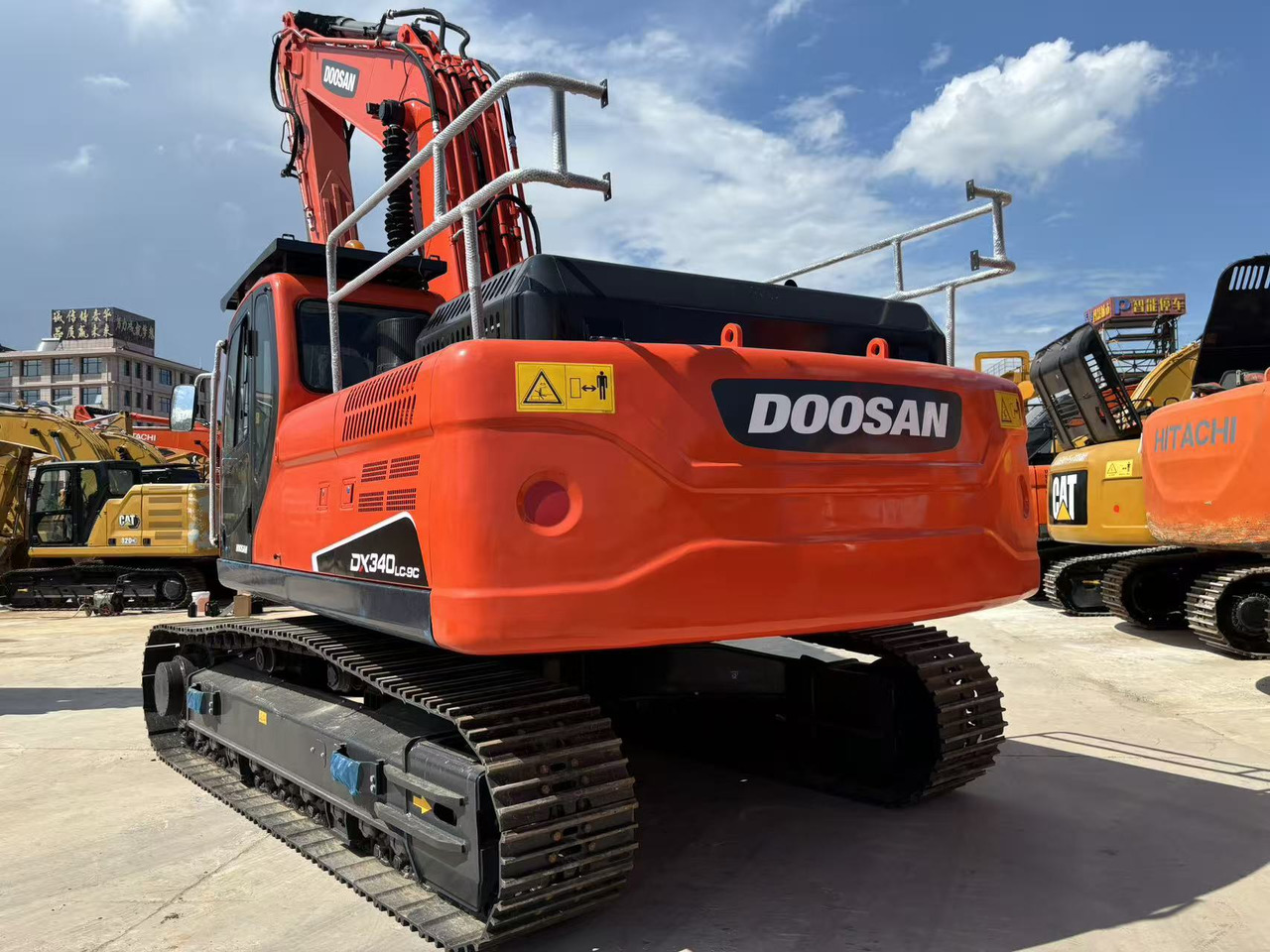 DOOSAN DX340LC-9C - Crawler excavator: picture 2 DOOSAN DX340LC-9C - Crawler excavator: picture 2