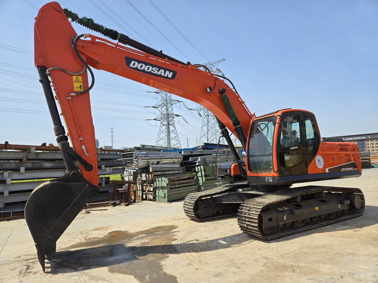 Doosan DX300 - Crawler excavator: picture 3 Doosan DX300 - Crawler excavator: picture 3