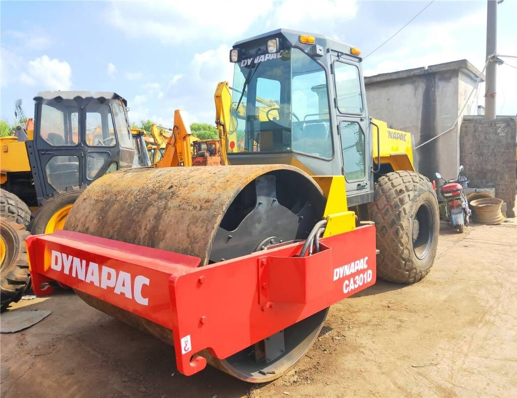 Dynapac CA 301 D - Compactor: picture 3 Dynapac CA 301 D - Compactor: picture 3