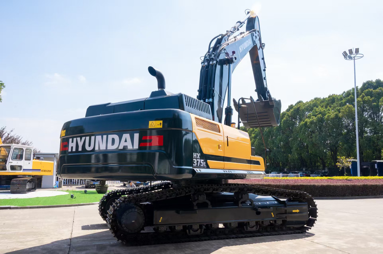 HYUNDAI HX375L - Crawler excavator: picture 5 HYUNDAI HX375L - Crawler excavator: picture 5