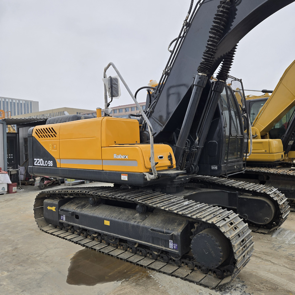 Crawler excavator Hyundai R220LC-9S: picture 6