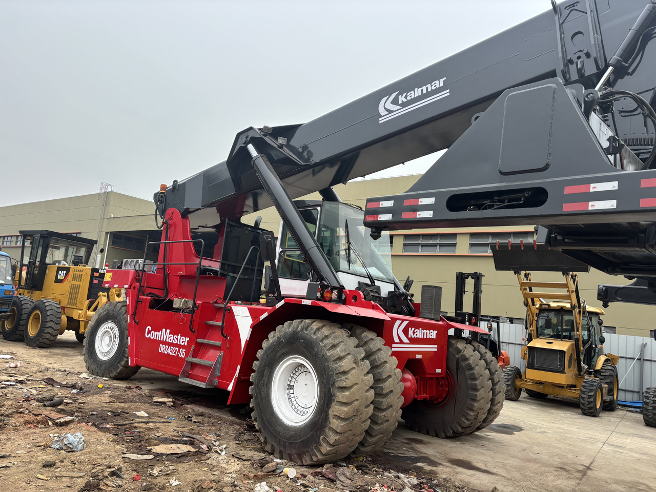 KALMAR DRS4527-S5 - Container handler: picture 1 KALMAR DRS4527-S5 - Container handler: picture 1
