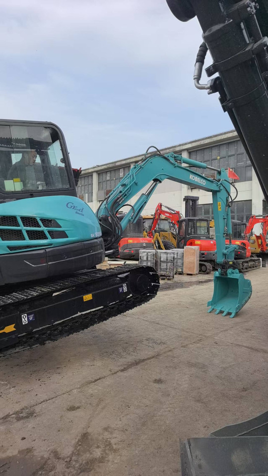 Mini excavator KOBELCO SK55SR: picture 8