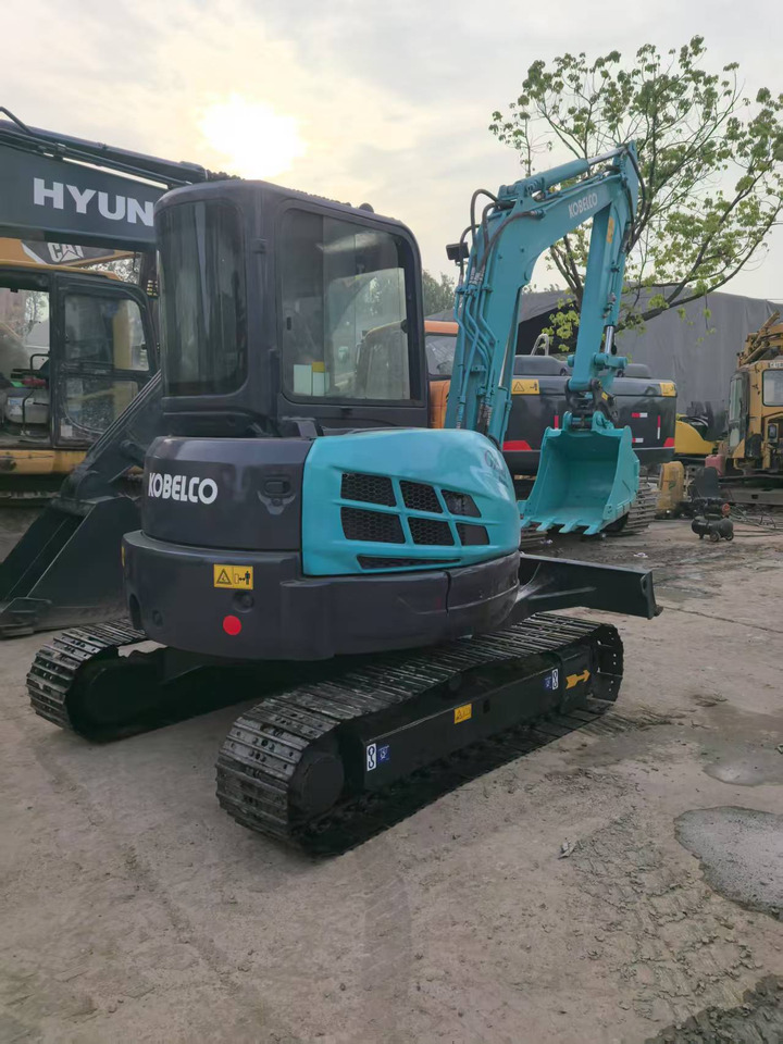 Mini excavator KOBELCO SK55SR: picture 9