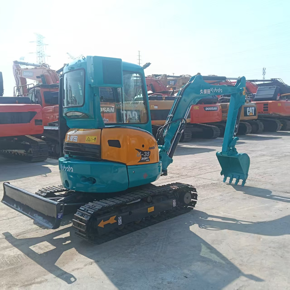 KUBOTA U35 - Mini excavator: picture 1 KUBOTA U35 - Mini excavator: picture 1