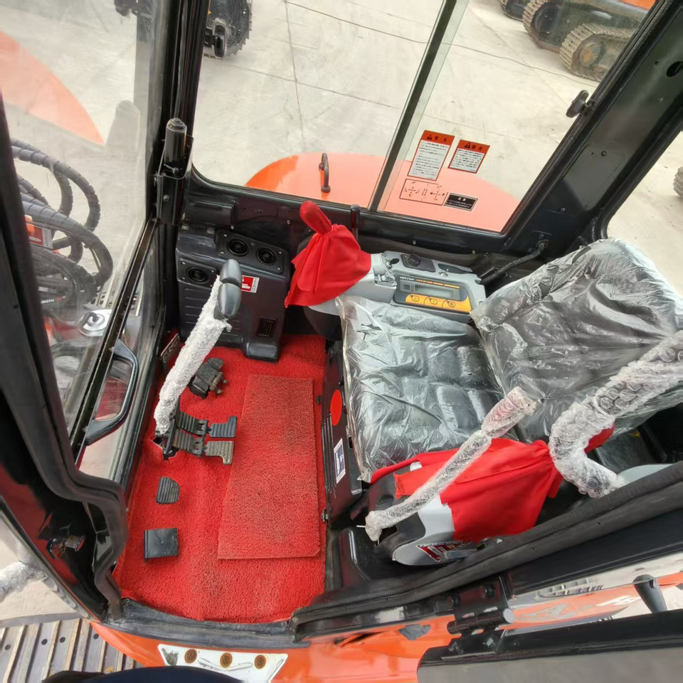 KUBOTA U55-4 - Mini excavator: picture 5 KUBOTA U55-4 - Mini excavator: picture 5