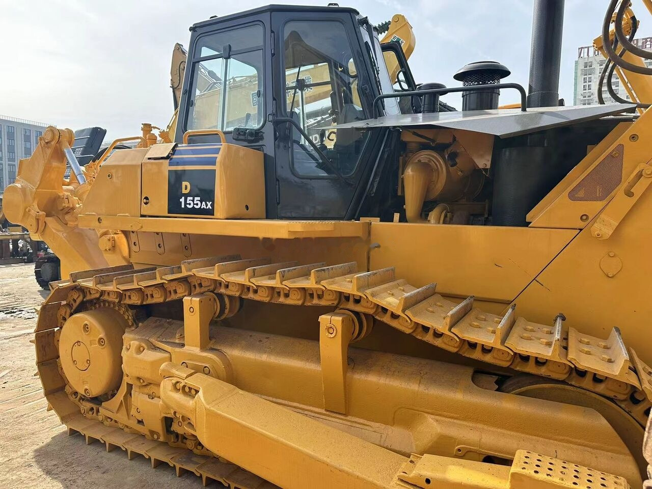 Komatsu D155A-5 - Bulldozer: picture 2 Komatsu D155A-5 - Bulldozer: picture 2