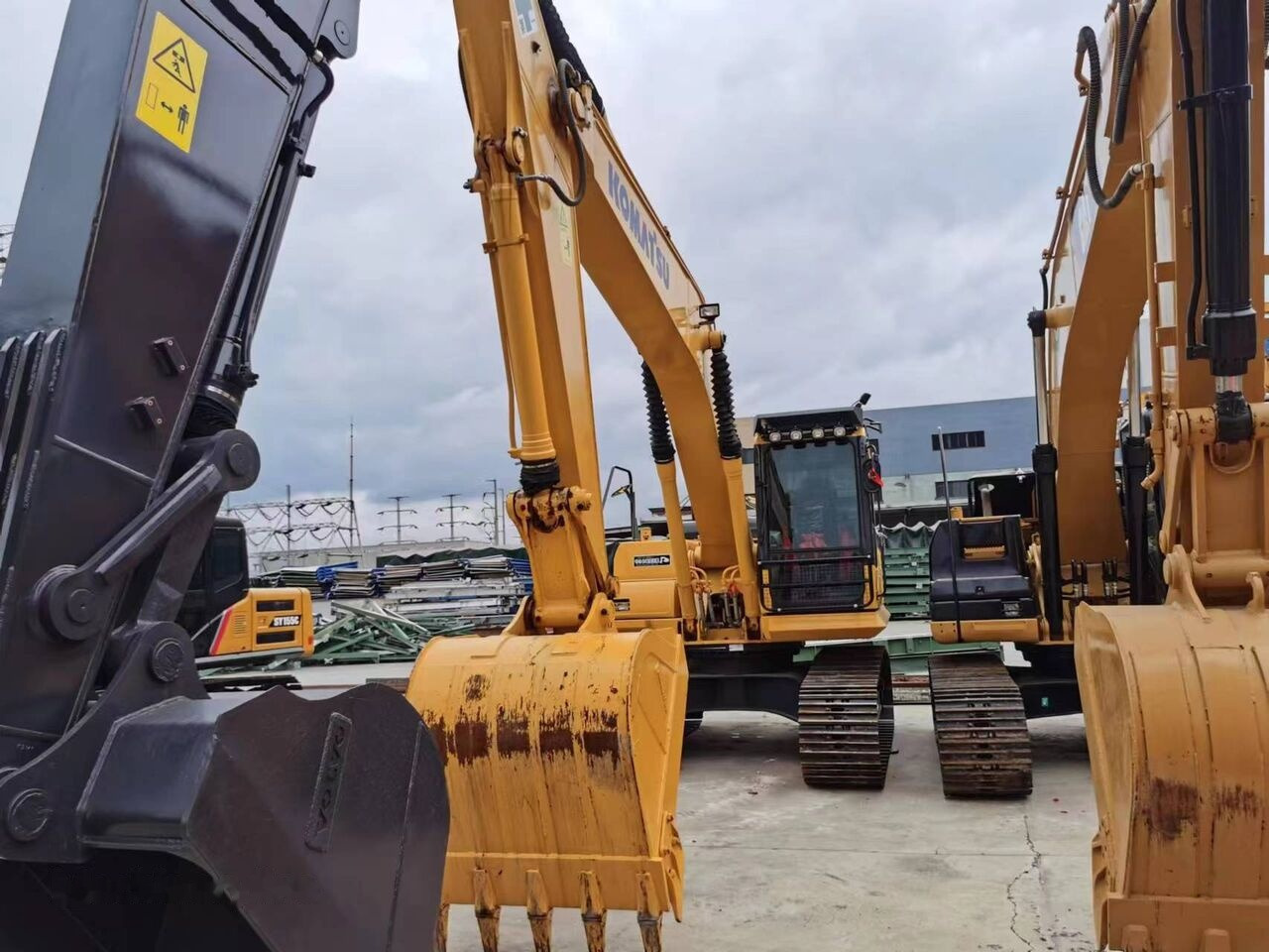 Komatsu PC200-8 leasing Komatsu PC200-8: picture 9