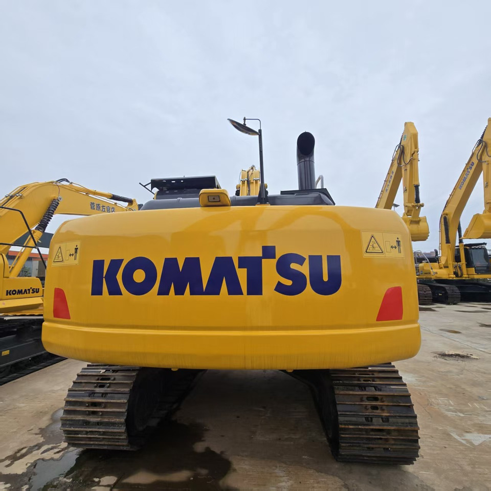 Crawler excavator Komatsu PC220-8: picture 7