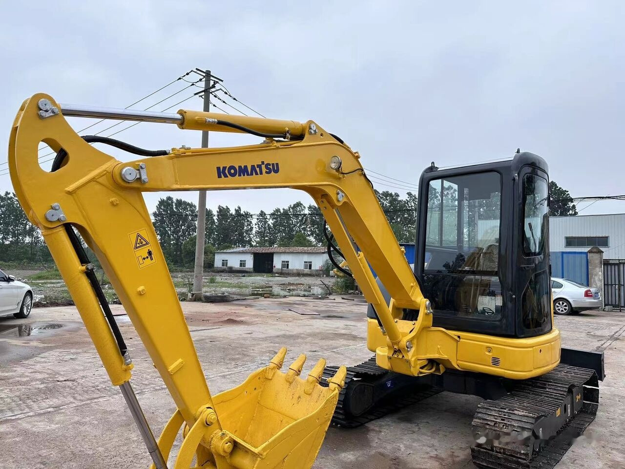 Komatsu PC50MR - Crawler excavator: picture 4 Komatsu PC50MR - Crawler excavator: picture 4