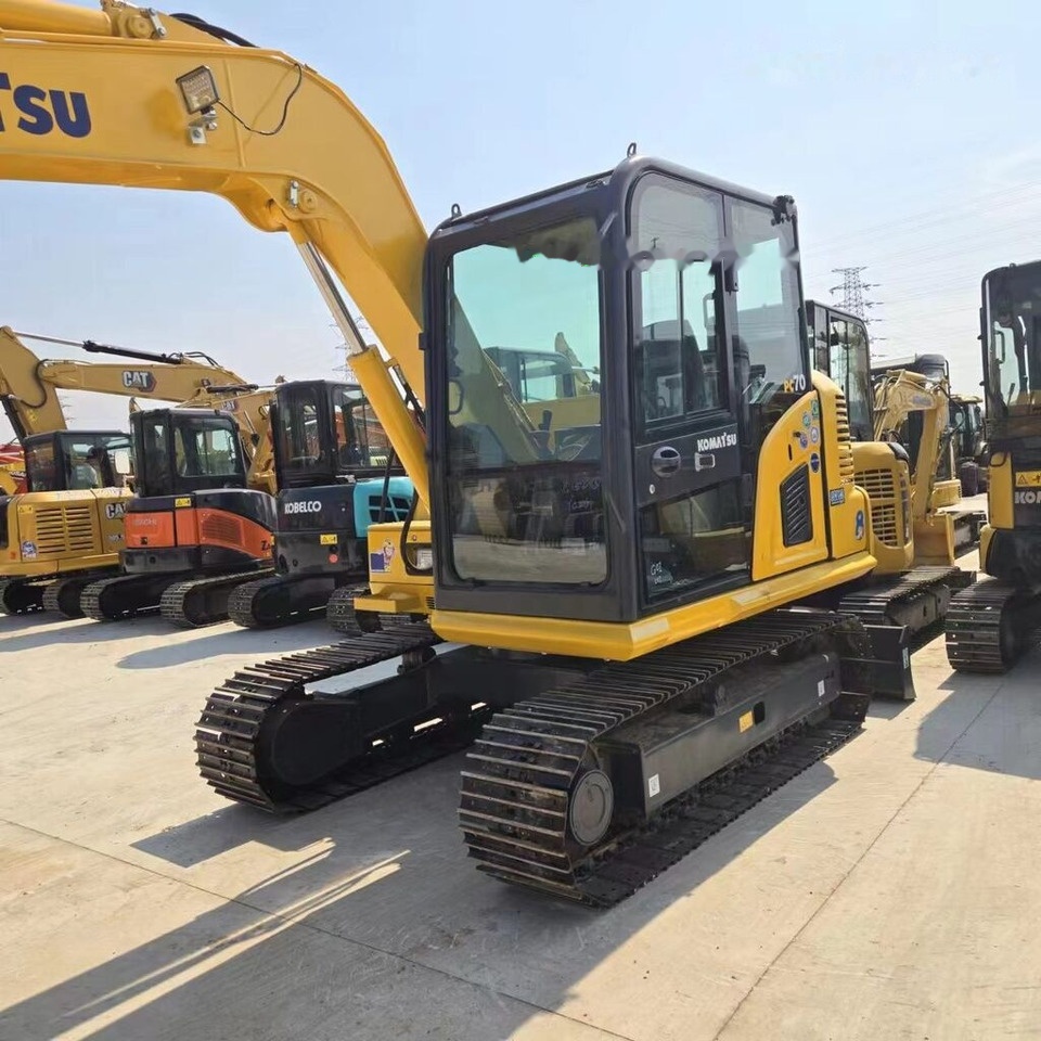 Crawler excavator Komatsu PC70-8: picture 7