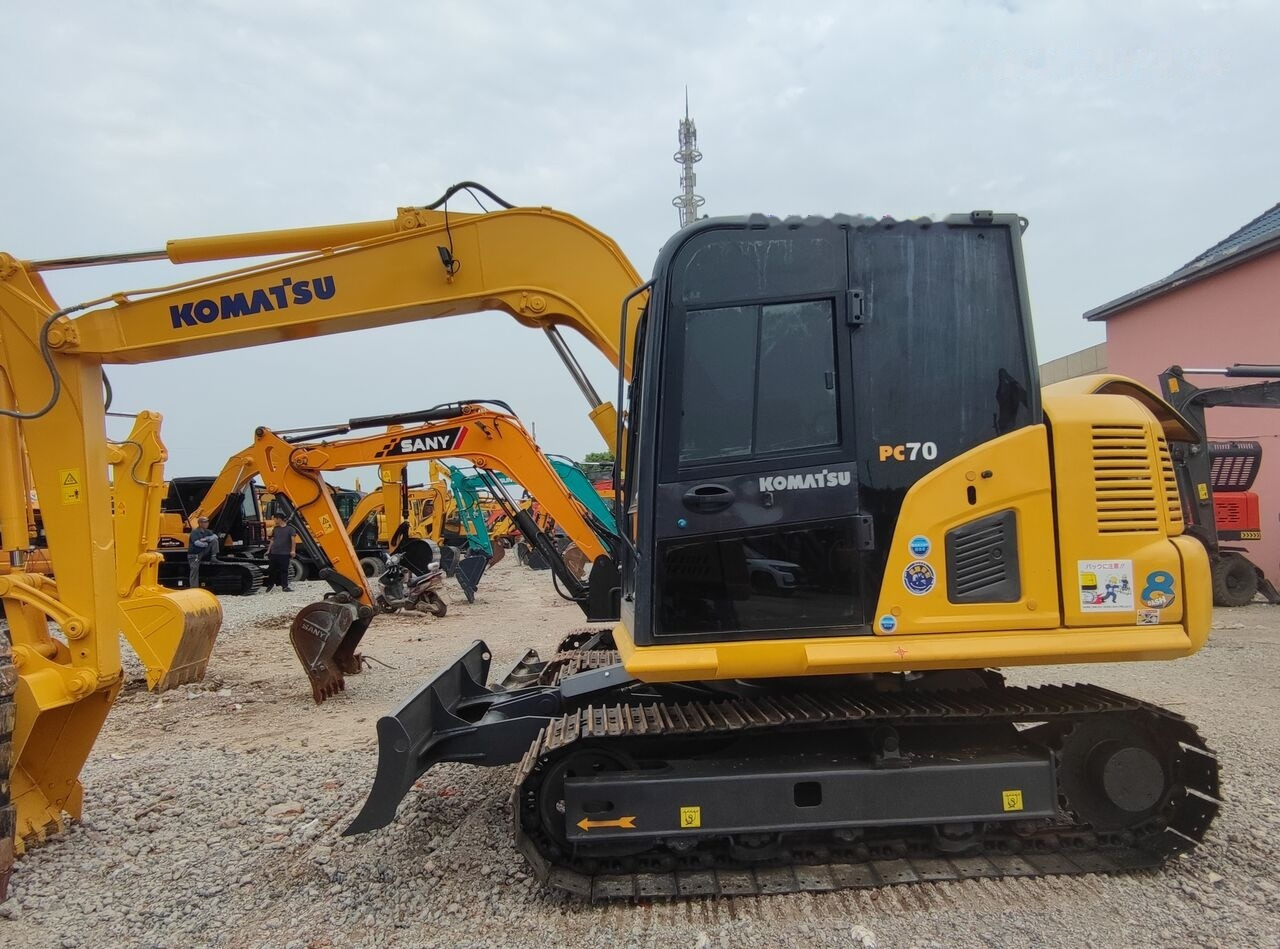 Komatsu PC70-8 - Mini excavator: picture 1 Komatsu PC70-8 - Mini excavator: picture 1