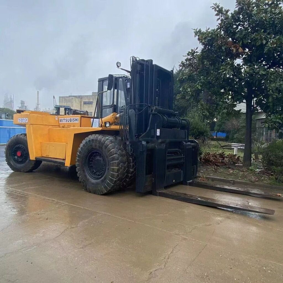 Mitsubishi FD320 - Diesel forklift: picture 2 Mitsubishi FD320 - Diesel forklift: picture 2
